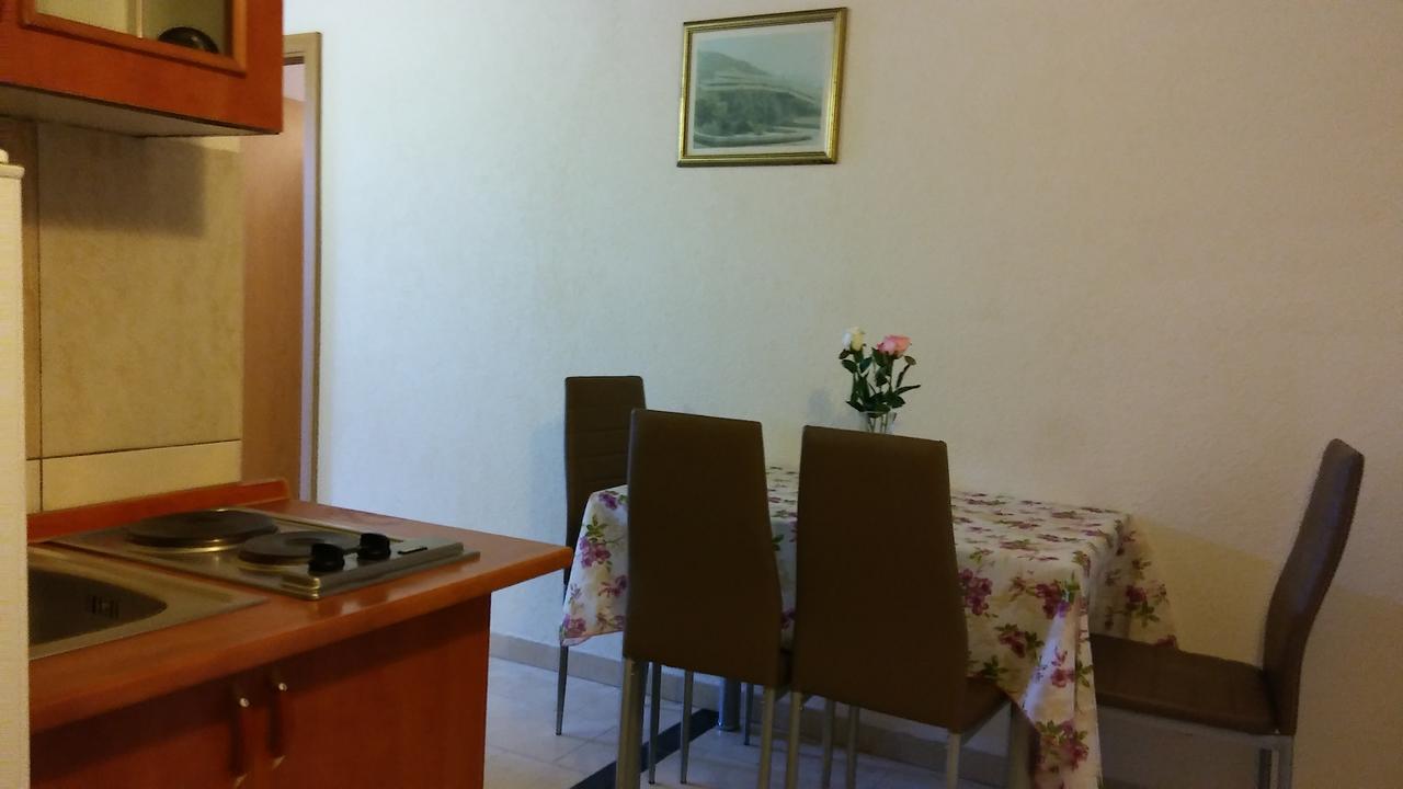 Guest house Villa Castio Petrovac Extérieur photo
