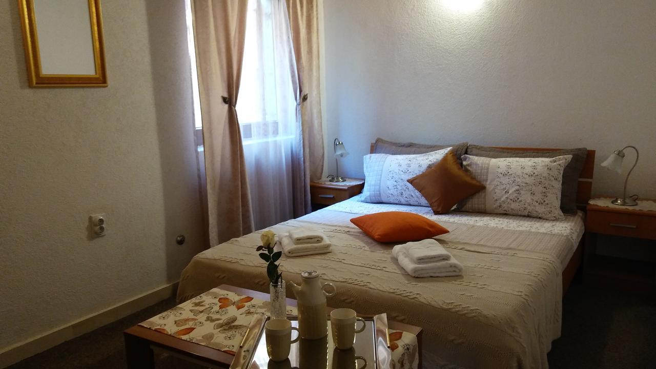 Guest house Villa Castio Petrovac Extérieur photo