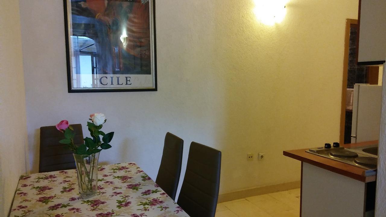 Guest house Villa Castio Petrovac Extérieur photo