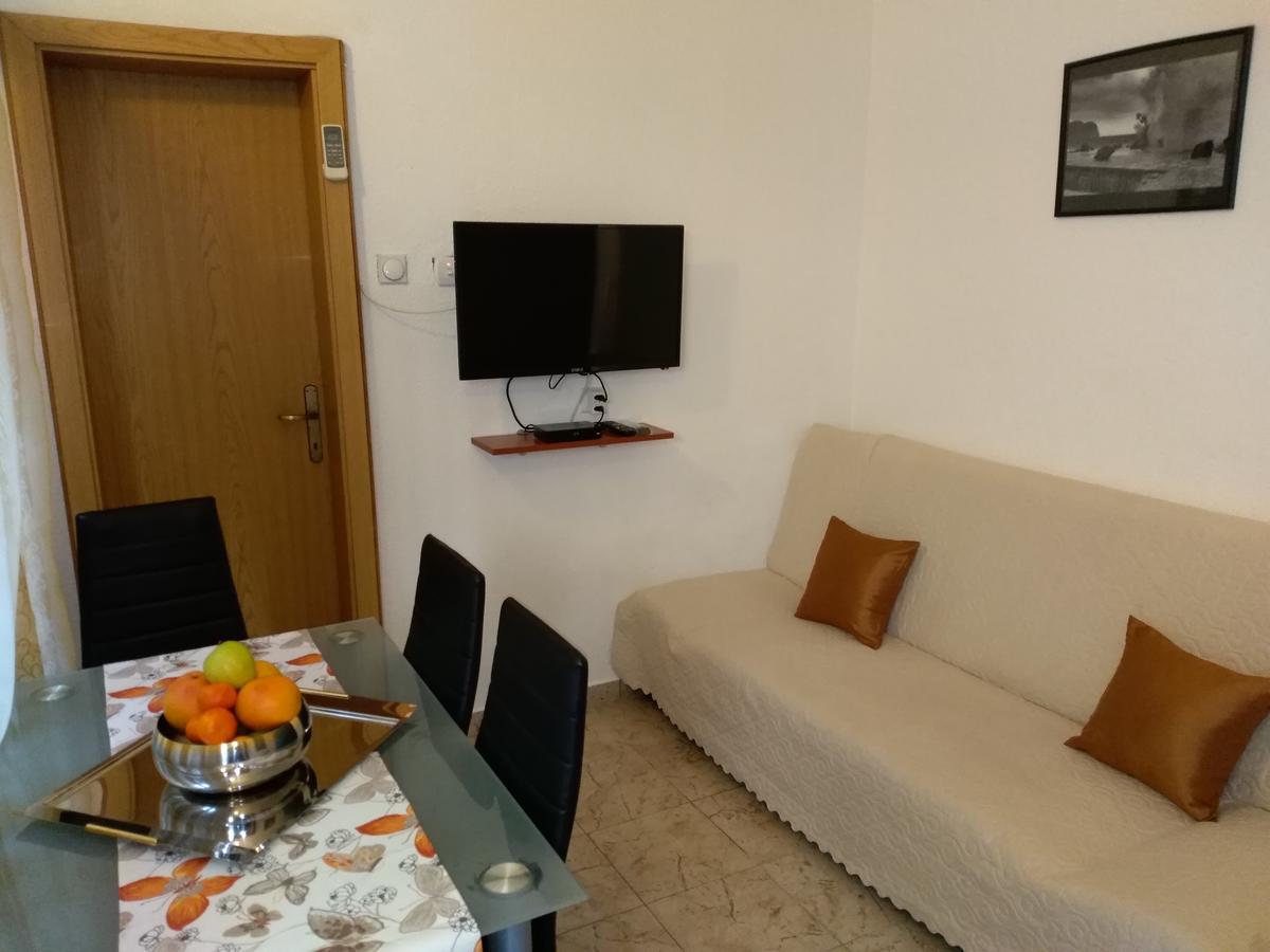 Guest house Villa Castio Petrovac Extérieur photo