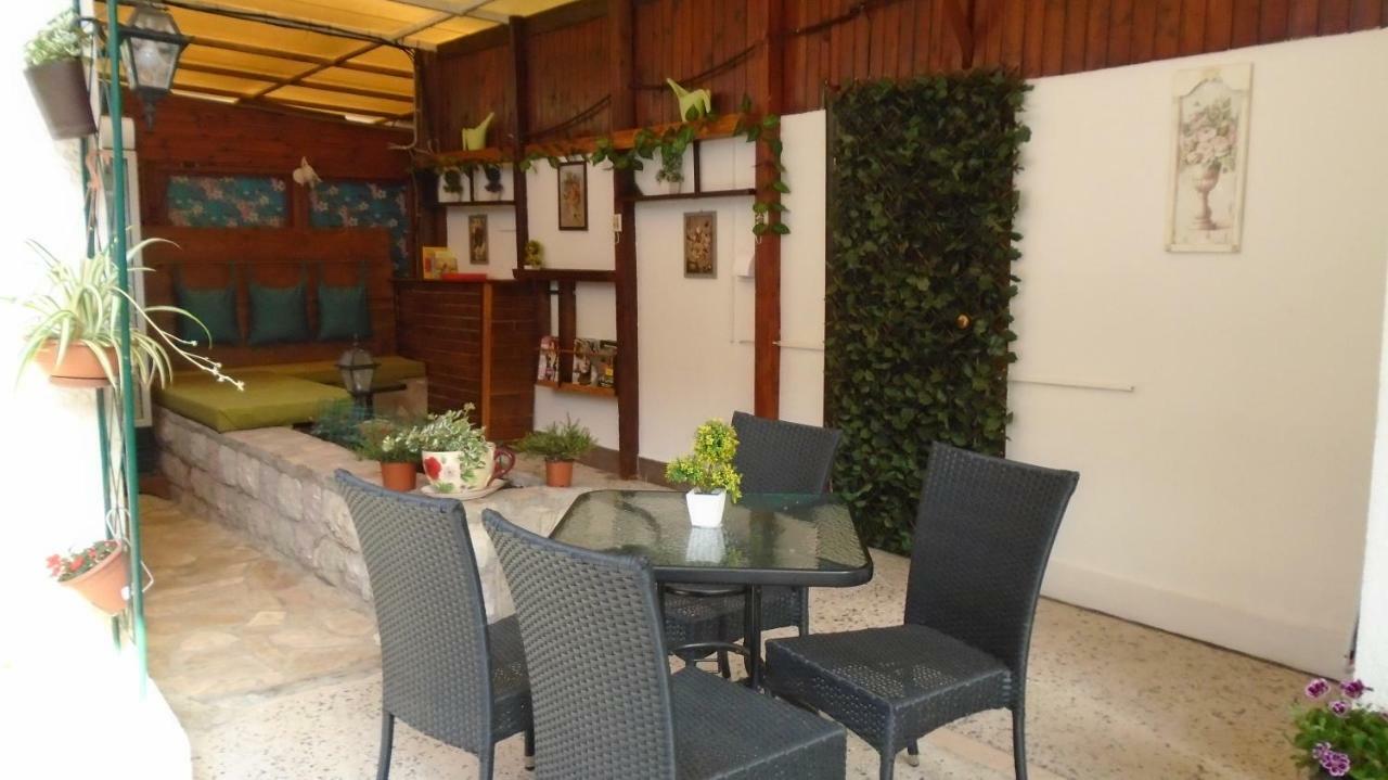 Guest house Villa Castio Petrovac Extérieur photo